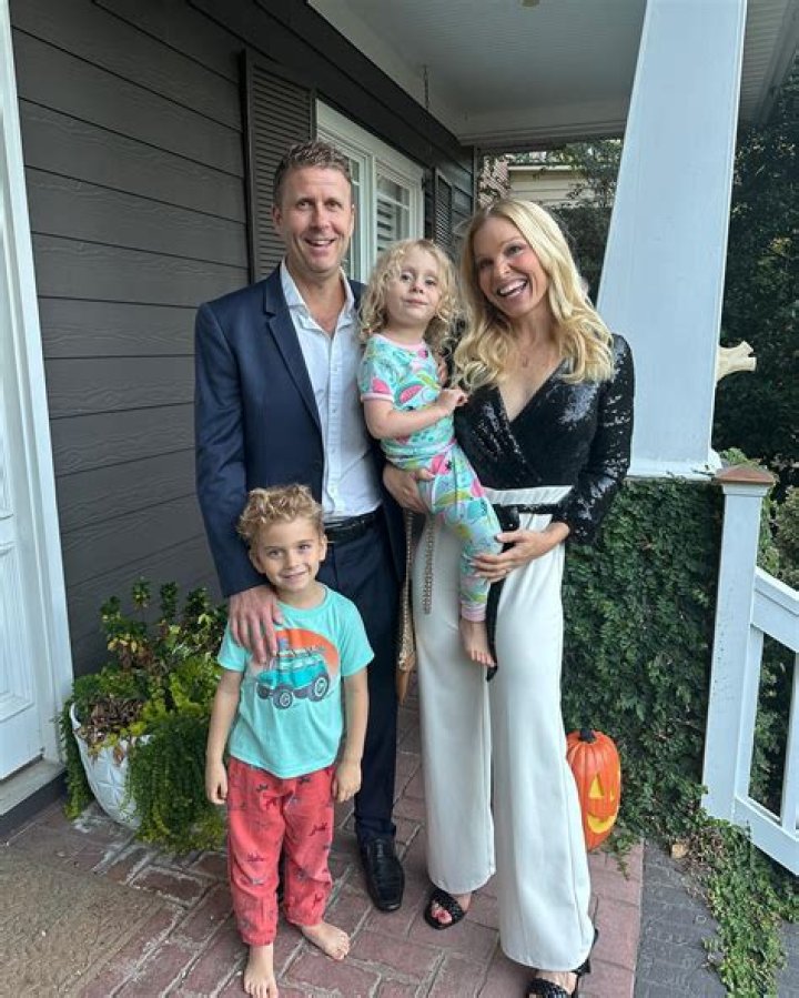 Anna Kooiman Net Worth, Salary, Age, Husband, Measurements 2022