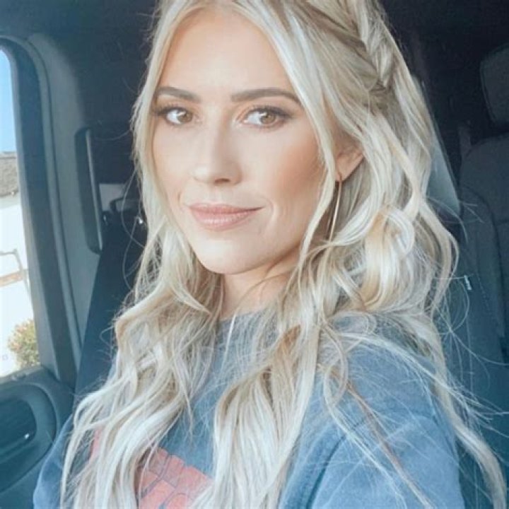 Ashley Graham Isn’t Afraid to Flaunt Her Cellulite on Instagram!