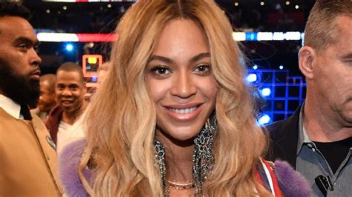 Beyoncé Looked More Bootylicious Than Ever Last Night While Surprising NFL Star Colin Kaepernick