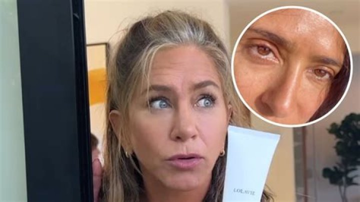 Celebrities Showing Off How Aging Is Beautiful! Unfiltered Photos of Gray Hair, Skin, More