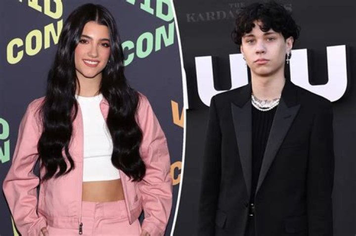 Charli D'Amelio Age | Bio, Wiki, Net worth, Height, Family, Boyfriend|