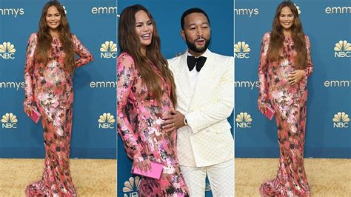 Chrissy Teigen’s Adorable Baby Bump Finally Made an Appearance on the Red Carpet!
