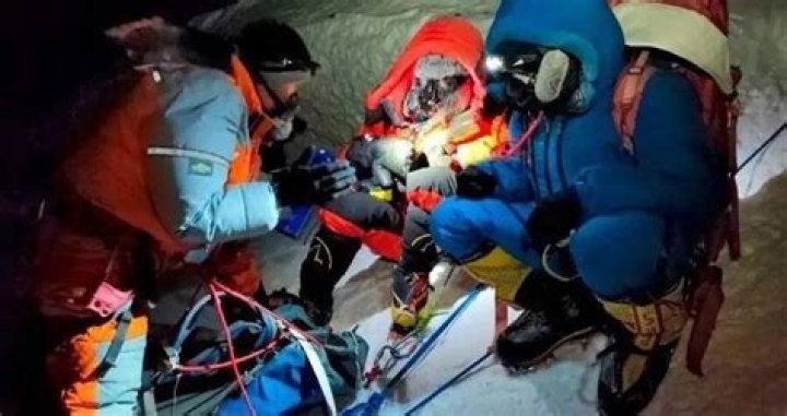 Climber Rescued On Everest Refuses To Pay Sherpa Promised Fee