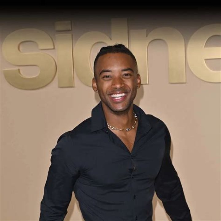 Dari Alexander: Wiki, Age, Net Worth, Height, Bio 2022