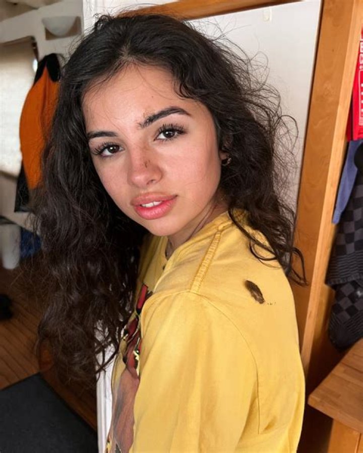 Does Mati Marroni Have A Boyfriend? – Celebsgraphy