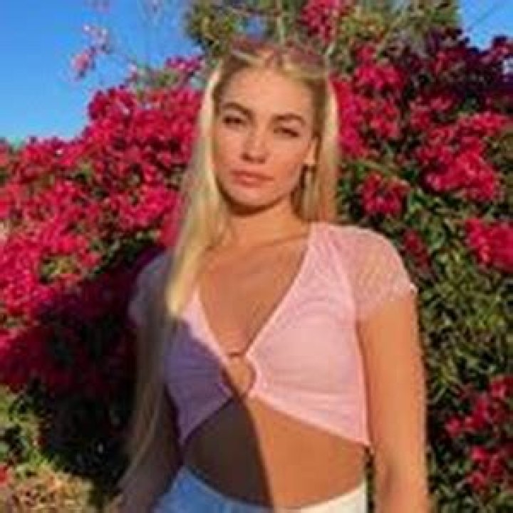 Elissa Deheart Age | Wiki, Net worth, Bio, Height, Boyfriend?