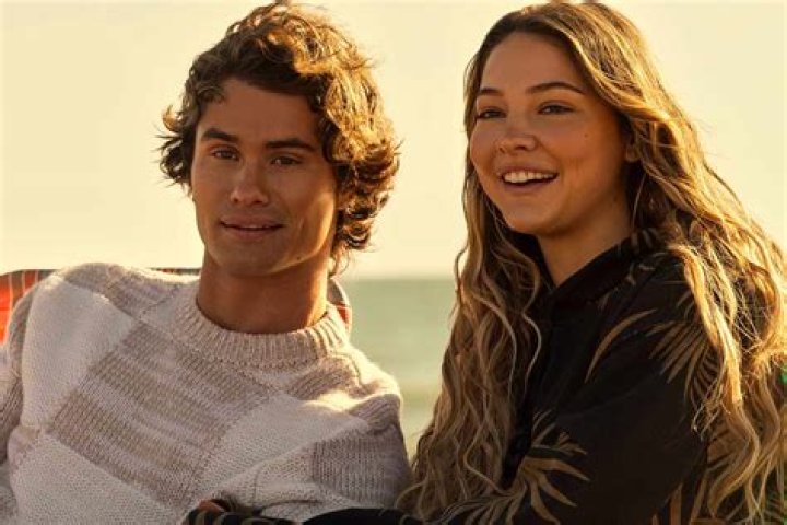 Fans Are Totally Shipping ‘Outer Banks’ Costars Chase Stokes and Madelyn Cline IRL