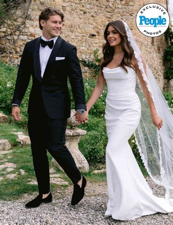 Fans Think ‘Bachelor’ Star Peter Weber and Hannah Ann Sluss Are on Vacation Together Right Now