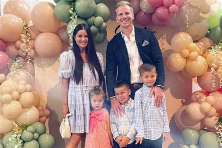 Former ‘Bachelor’ Arie Luyendyk Jr. and Sean Lowe Have the Cutest Dad Interaction About Having More Kids