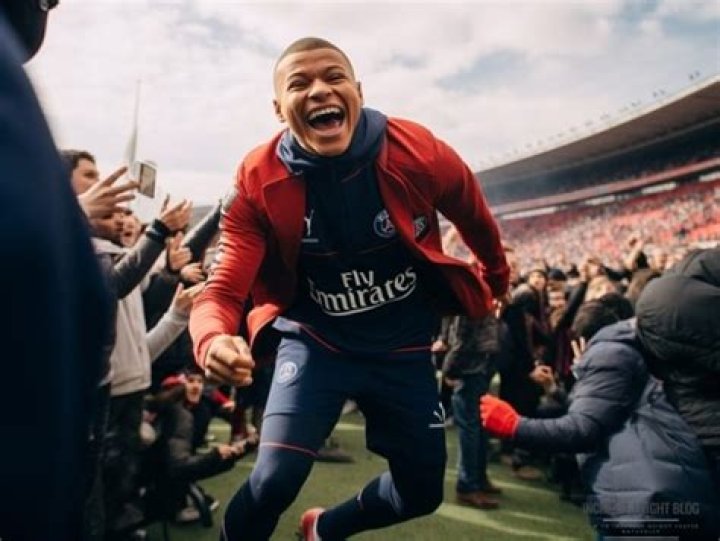 How tall is Kylian Mbappé