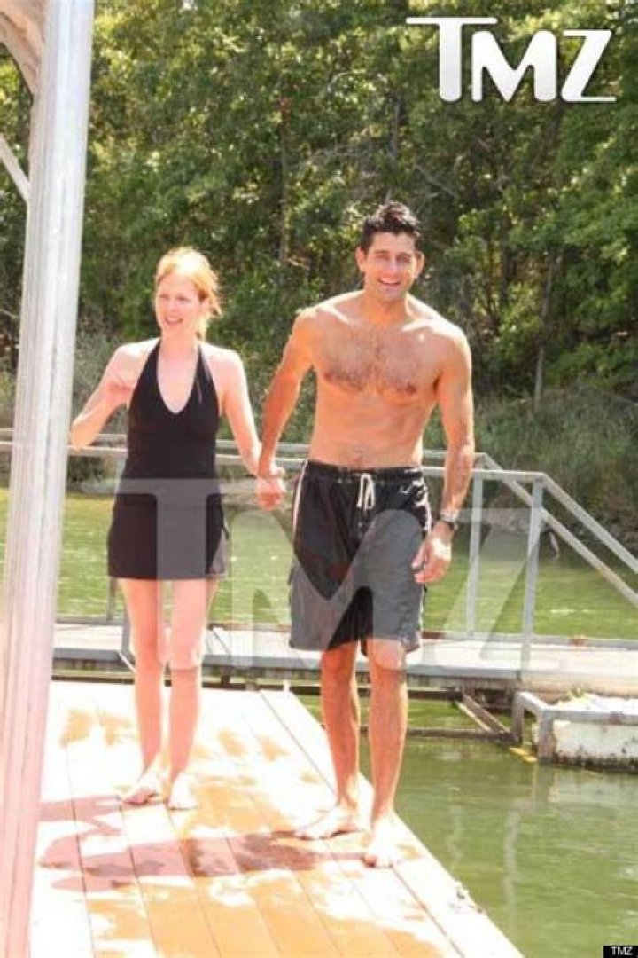 How tall is Paul Ryan