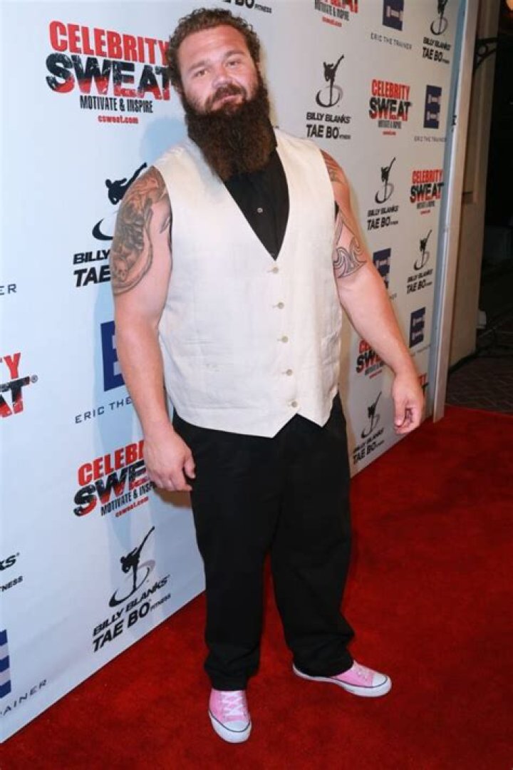 How tall is Robert Oberst