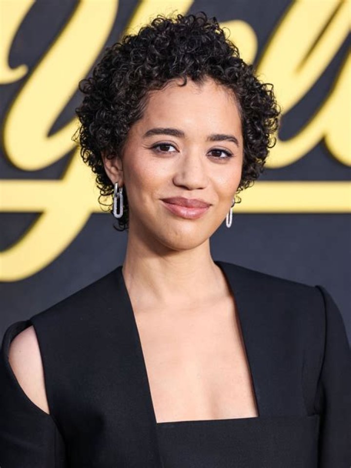 Jasmin Savoy Brown