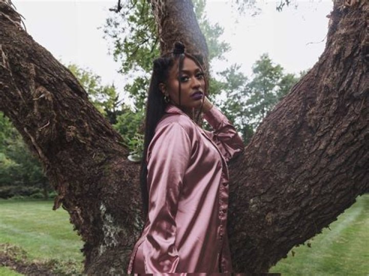 Jazmine Sullivan - CelebNetWorth