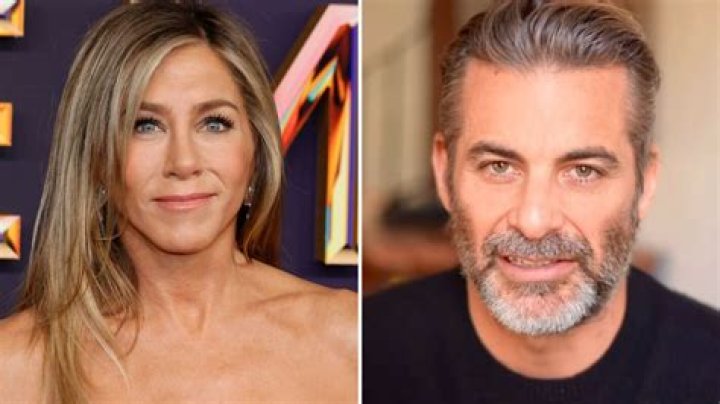 Jennifer Aniston Is Leaning on Brad Pitt Following Split From Justin Theroux!