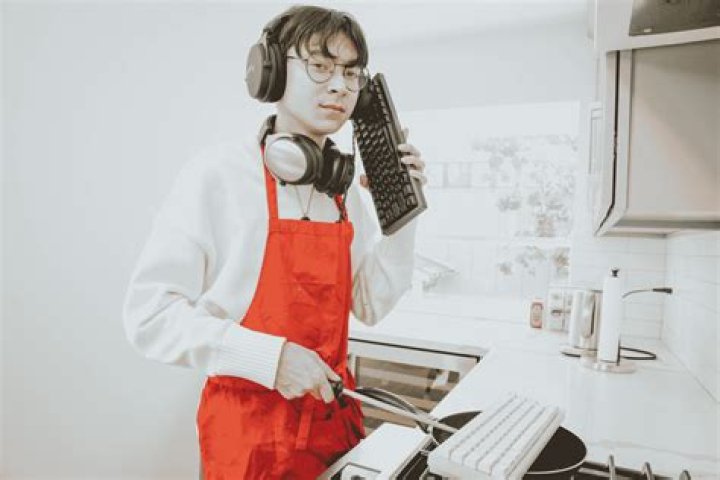 Kim Chi Net Worth: Age, Height, Zodiac Sign, Bio Career And Weight