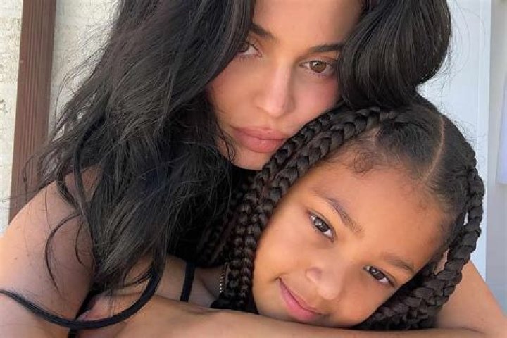 Kylie Jenner Names Her Daughter With Travis Scott “Stormi Webster”