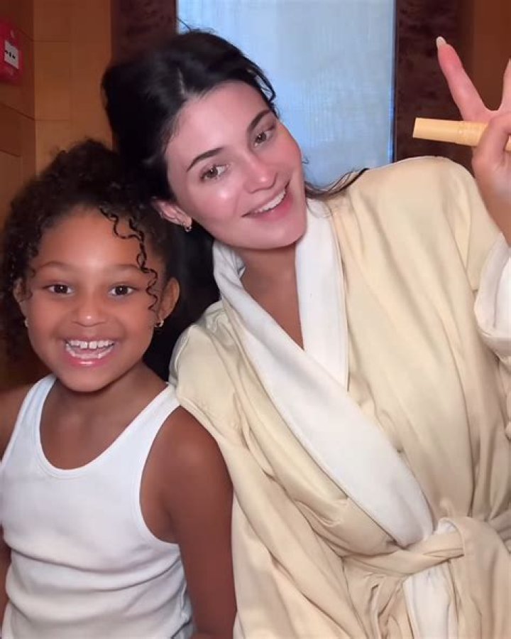 Kylie Jenner’s Daughter Stormi Webster Says Her Halloween Decorations Are ‘So Pretty’