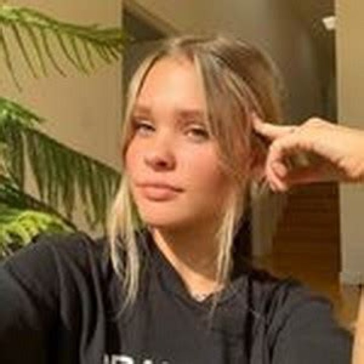 Madeline Damskey Age | Wiki, Net worth, Bio, Height, Boyfriend