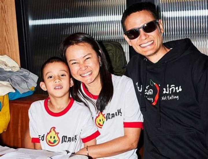 Mark Wiens Net Worth, Wife Ying, Parents, Age, Wiki.