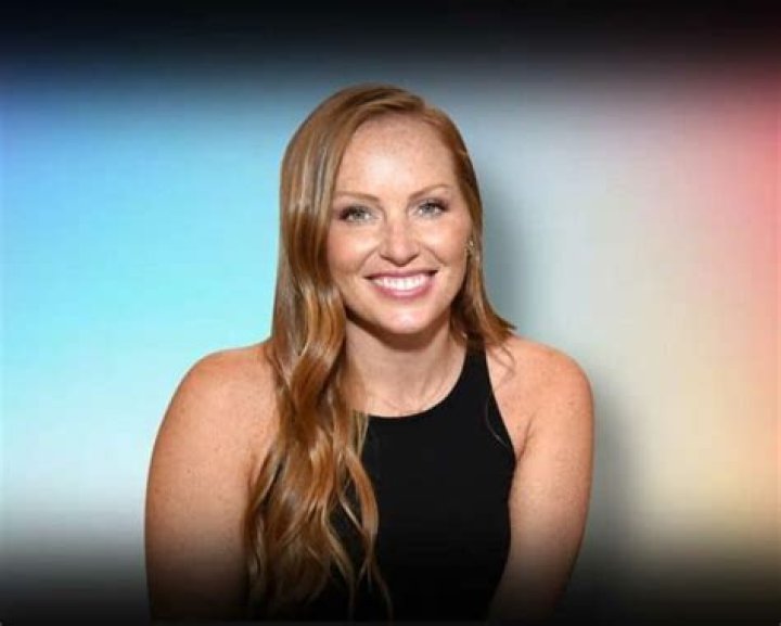 Mina Starsiak Hawk Gets Emotional as She Shares Story About her Daughter Charlotte.