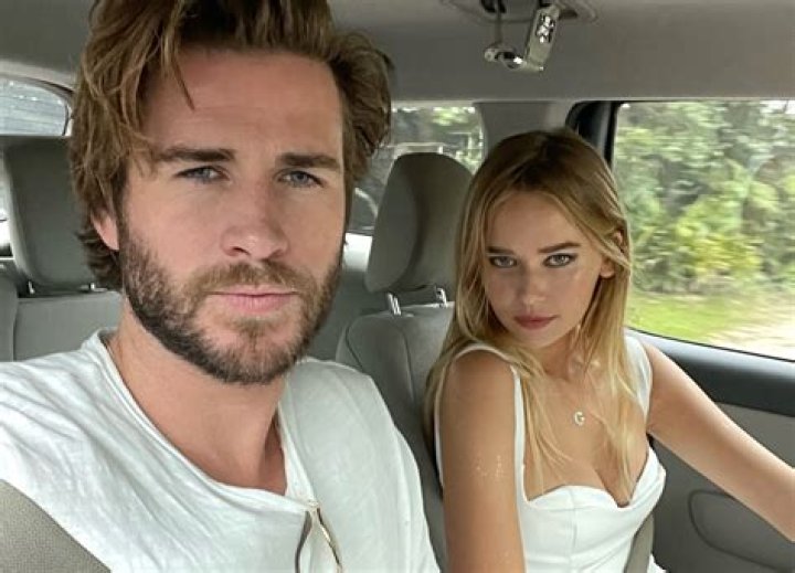 OMGChris Hemsworth Reveals He Was *This* Close to Leaking Photos of Liam and Miley Cyrus’ Wedding