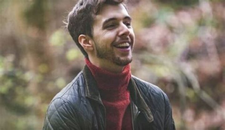 Sana Awadis (Mama Rug) Age