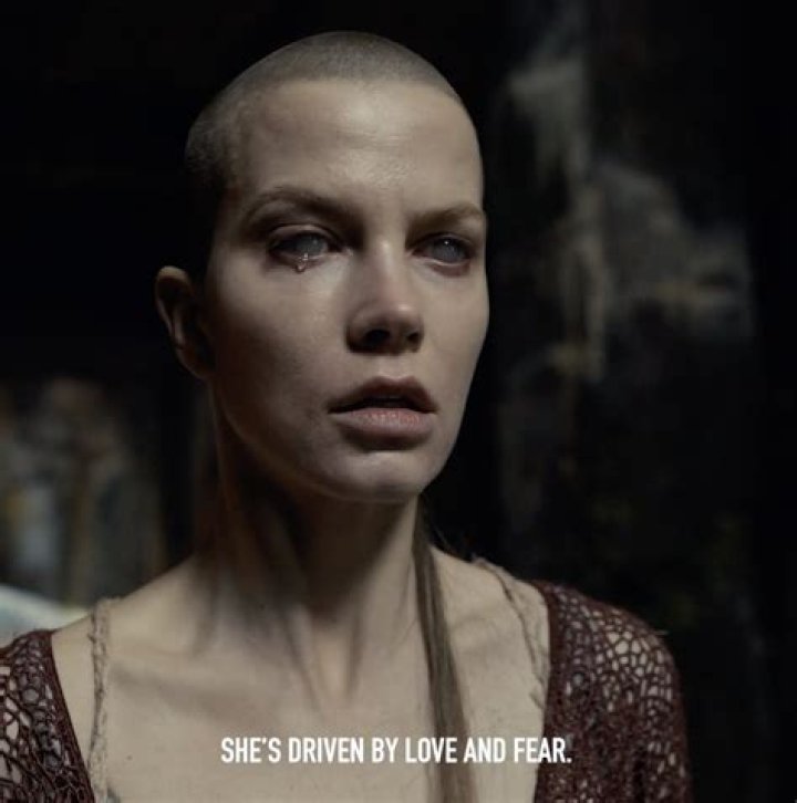 Sylvia Hoeks – Celebsgraphy