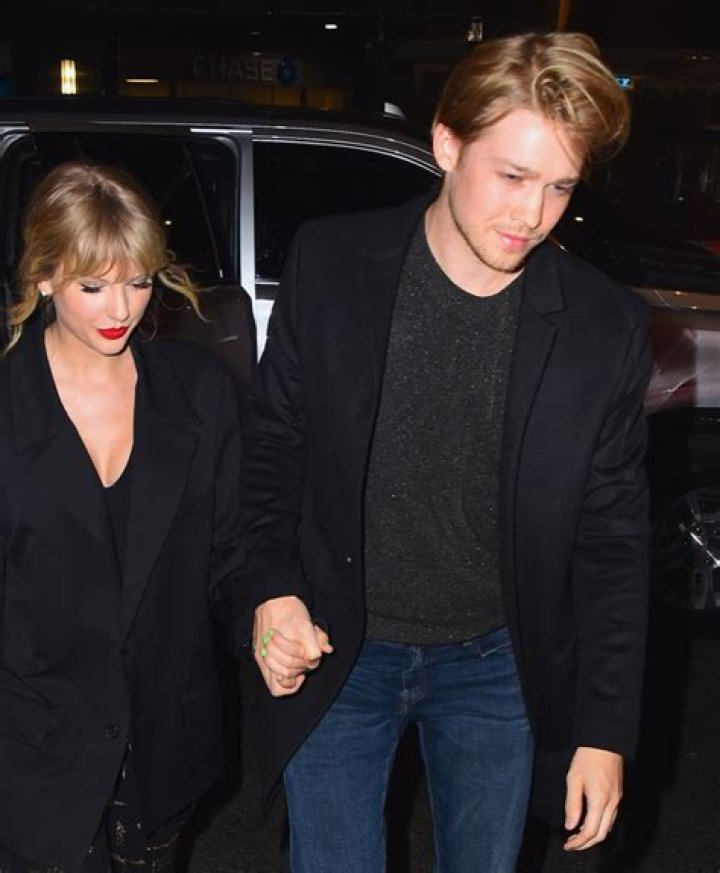 Taylor Swift’s Boyfriend Joe Alwyn Reveals Why The Pair Keeps Their Romance So Private