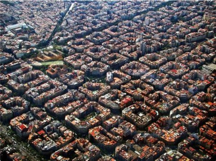 The Astounding Design Of Eixample Barcelona