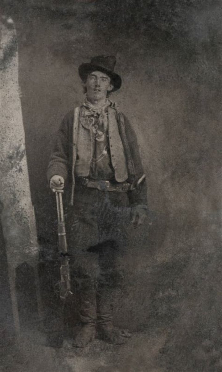 The Wild Life And Death Of Old West Outlaw Billy The Kid