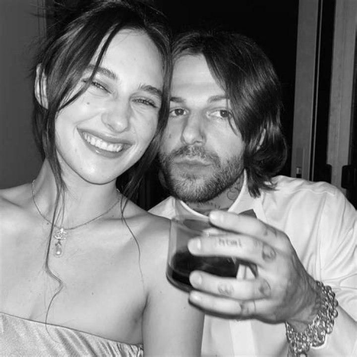 TikTok’s Jesse Rutherford and Girlfriend Devon Lee Carlson Spark Split Rumors: Breakup Clues