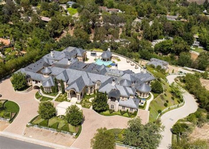 We’re Shook! Take a Tour of Jeffree Star’s $14 Million Massive Hidden Hills Home