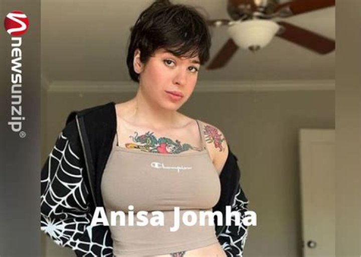 Who is Anisa Jomha? Wiki, Biography, Age, Height, Net Worth, Boyfriend, Parents, Ethnicity & More