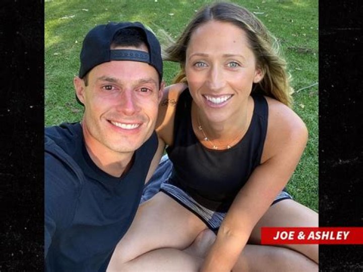 Who is Ashley Kelly? Wiki, Age, Kids, Height, Family & Facts About Joe Kelly's Wife