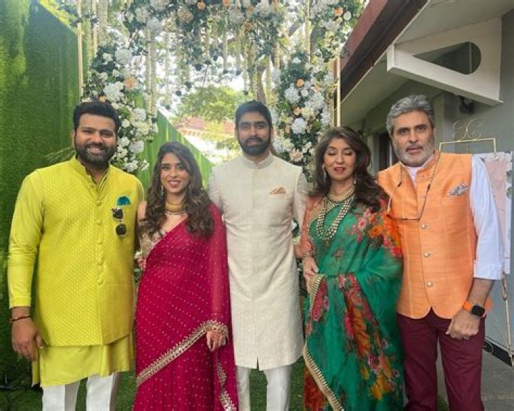 Who is Bunty Sajdeh? Wiki, Age, Wife, Parents, Sister, Net Worth, Education, Biography & News