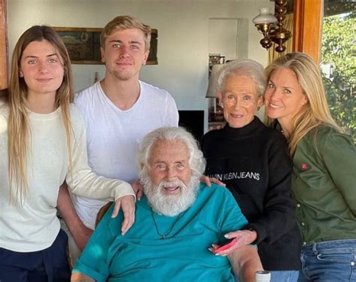 Who Is Genoveva Casanova? Wiki, Age, Husband, Height, Net Worth, Family & BIO