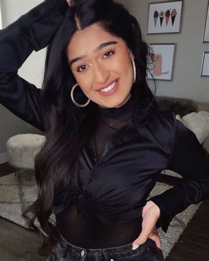 Who is Niharika Nm? Wiki, Biography, Age, Height, Boyfriend, Parents, Caste, Net worth & More