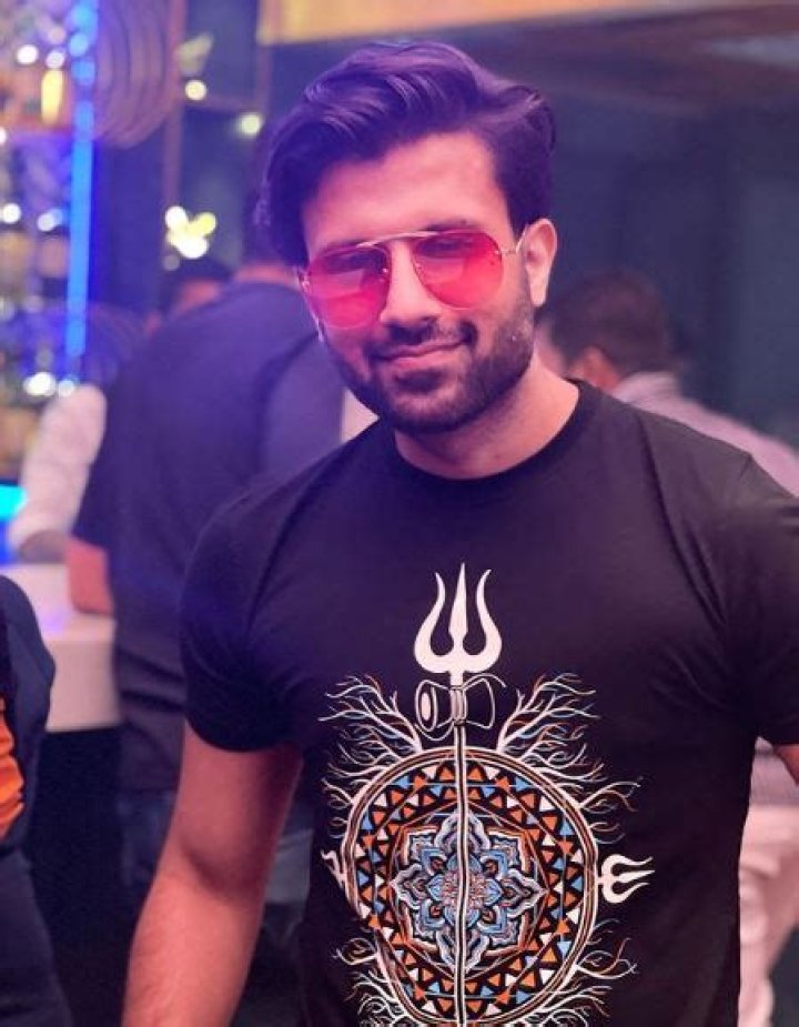 Who is Nikhil Jain? Wiki, Biography, Wife, Age, Family, Height, Net worth & More