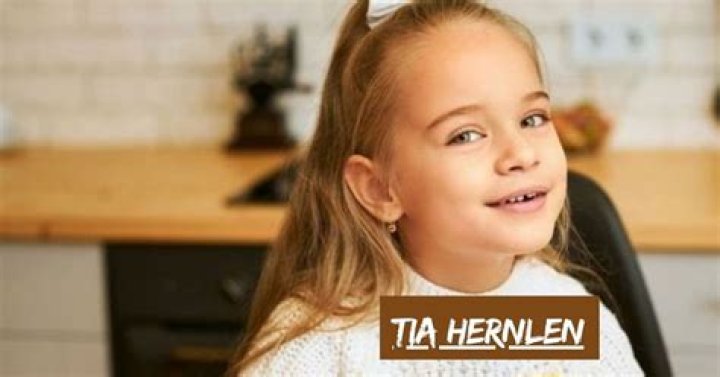 Who is Tia Hernlen? Wiki, Biography, Age, Family & Facts About Julie Hernlen's Daughter