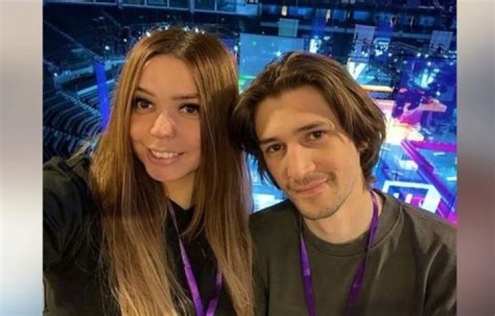 Why Was Streamer xQc Ex-Girlfriend Adept Arrested? Find Out the Reason!